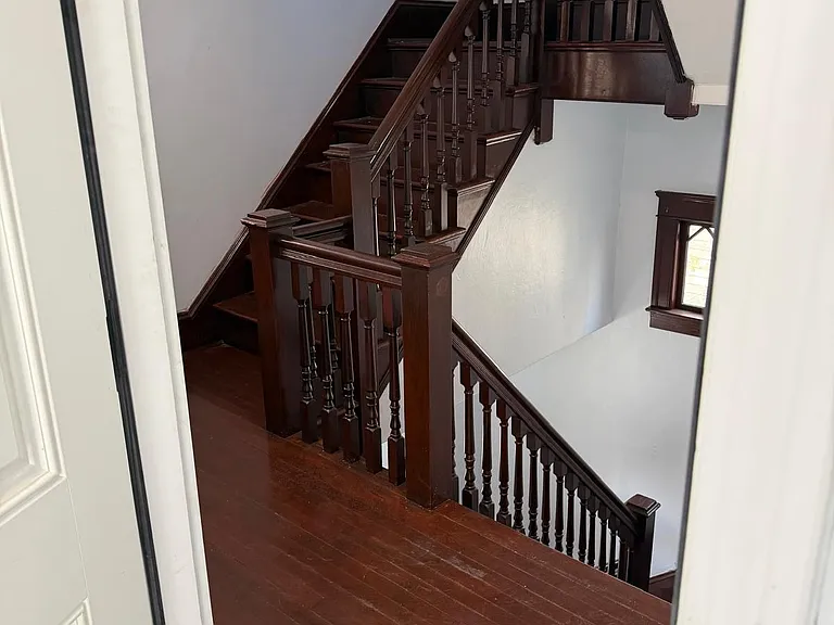 17 Jones St #2 — Photo 10