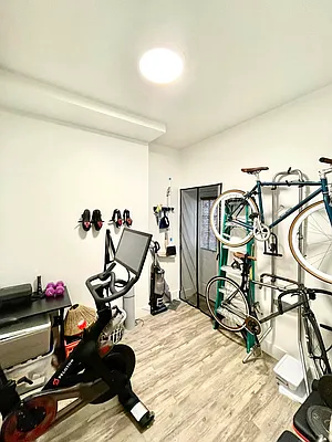 Rented by Pear NYC LLC | media 59