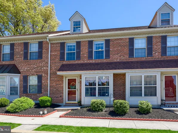 2 Acorn Blvd, Lancaster, PA 17602