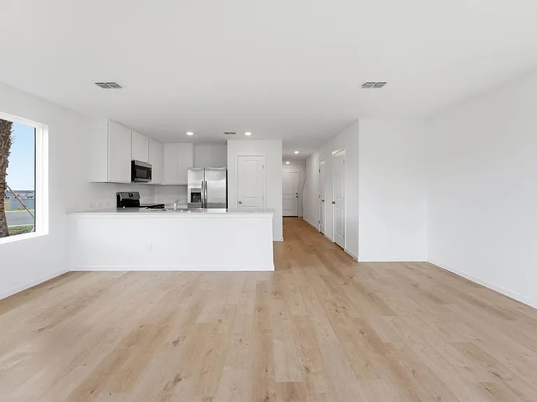 Plank Pl — Photo 12