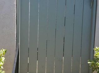 00 Exeter, Irvine, CA 92612