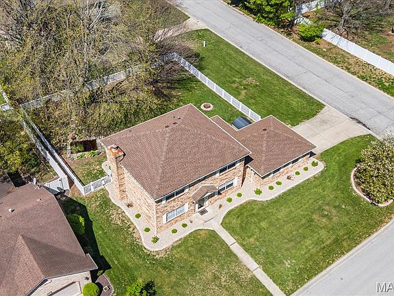 2nd image of 101 Bourdelais Dr