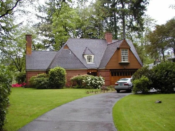 15415 SE River Forest Dr, Milwaukie, OR 97267