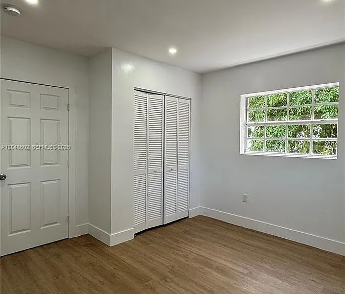 211 SW 10th Ave #4 — Photo 8