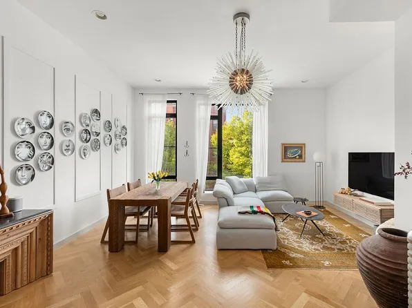 264 Greene Ave #3, Brooklyn, NY 11238