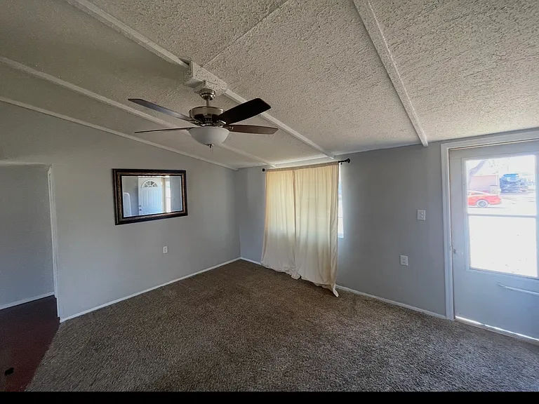 411 Sherman Ave — Photo 4