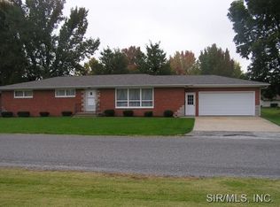 534 W 3rd St, Trenton, IL