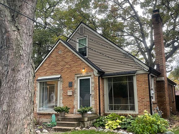 2nd image of 1439 Philadelphia Ave SE