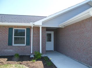 818 Meadow Glen Ave, Brookville, OH 45309
