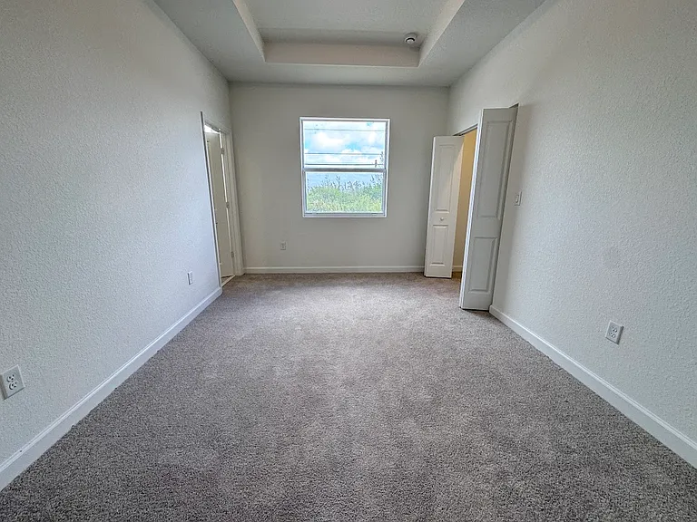 1182 SE Palm Ter #1182 — Photo 11