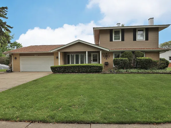 1141 Hartford Ln, Elk Grove Village, IL 60007