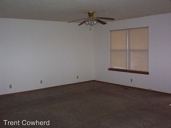3rd image of 2428 N Campbell Ave