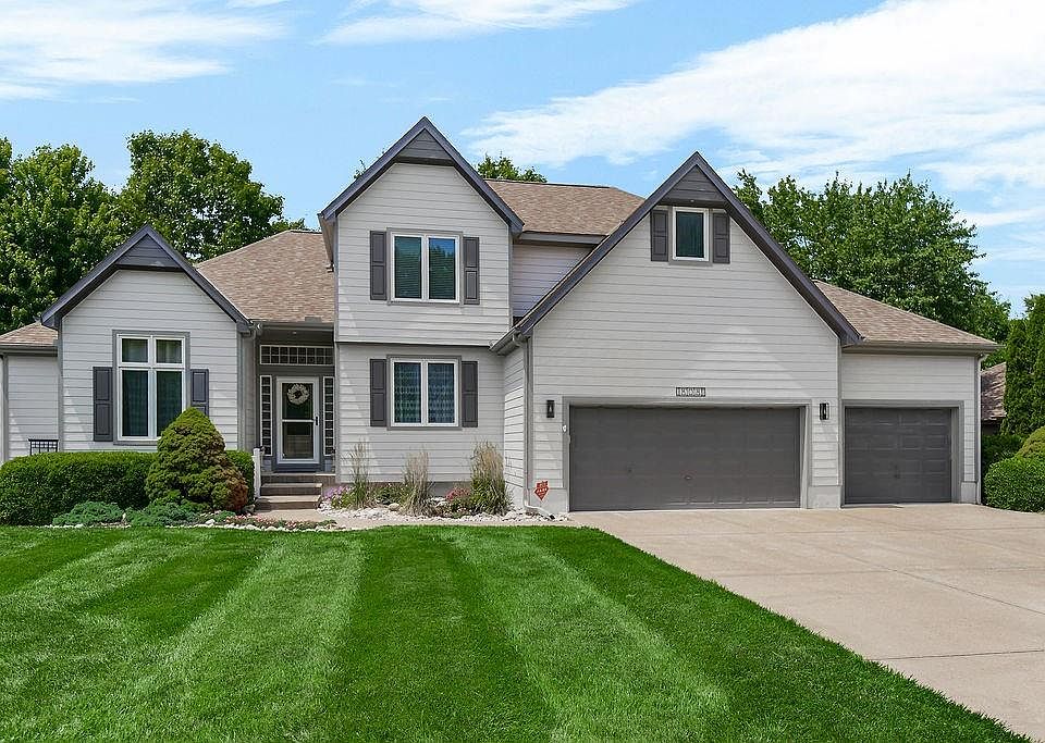 1st image of 808 SW Springwater Ln