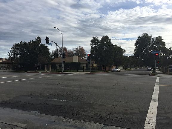 3rd image of 16748 Nordhoff St