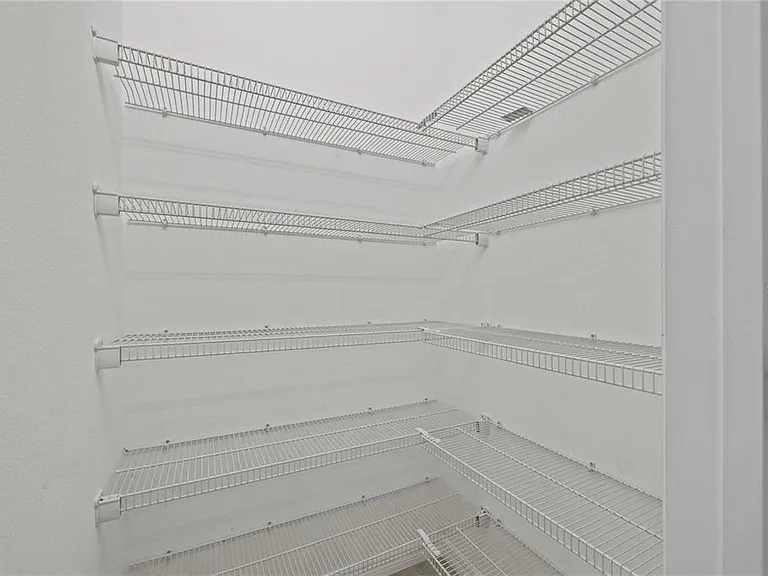 8061 Glenlloyd Ave — Photo 11