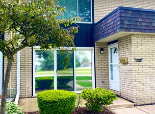 8201 Kennedy Cir Unit 3, Warren, MI 48093