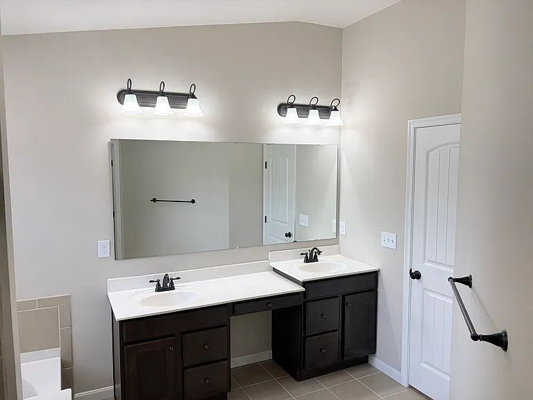 3260 Fontaine Ct — Photo 12