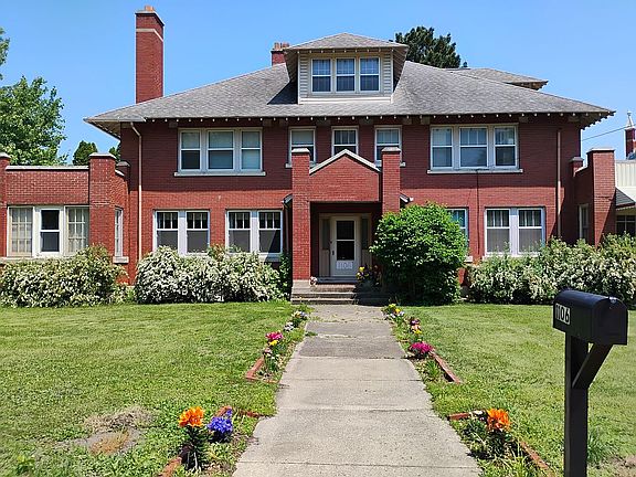 Front exterior 2