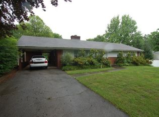 3080 Sedgefield Rd, Roanoke, VA 24018