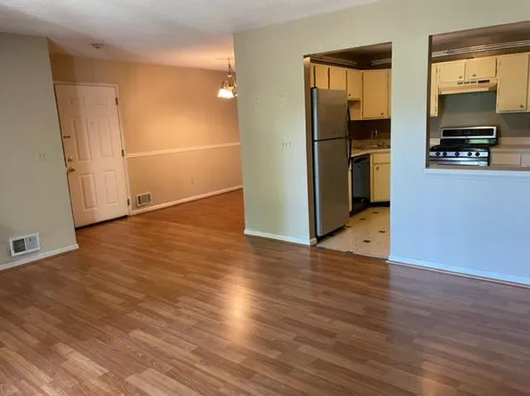 3 Galloway Rd, Merrimack, NH 03054