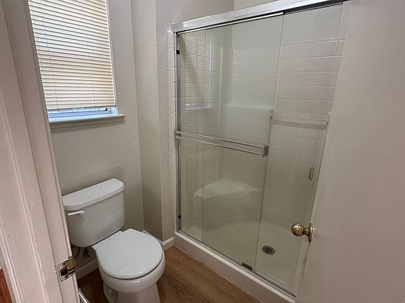 5th image of 9521 Twin Brooks Ln