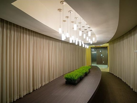 4th image of 400 4th Ave S APT 1010