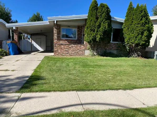 1908 E 18th St N, Lethbridge, AB T1H 4H2