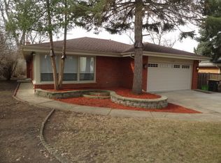 1405 E Kensington Rd, Arlington Heights, IL 60004