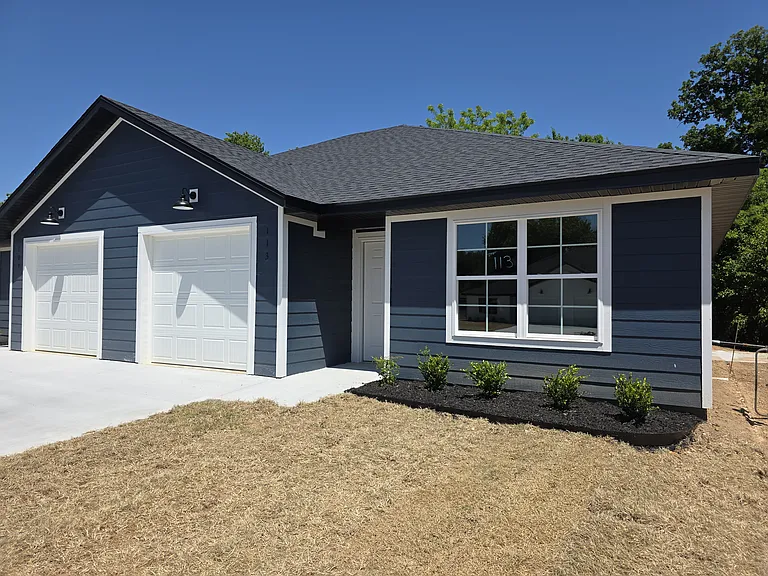 113 W Rainsong St — Photo 2