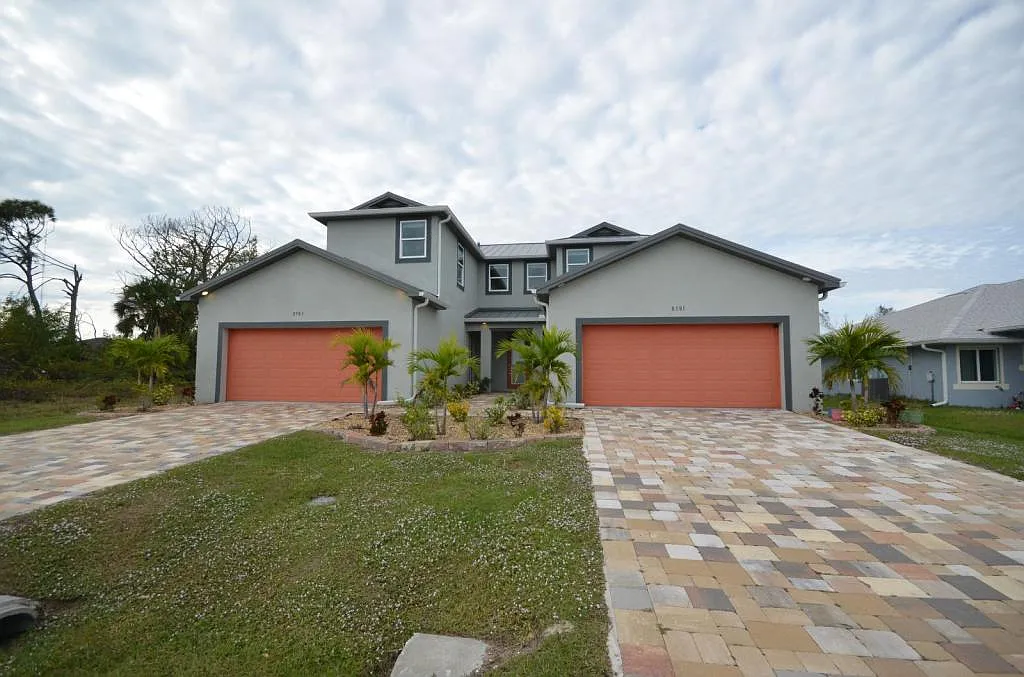 8581 Agate St — Photo 2