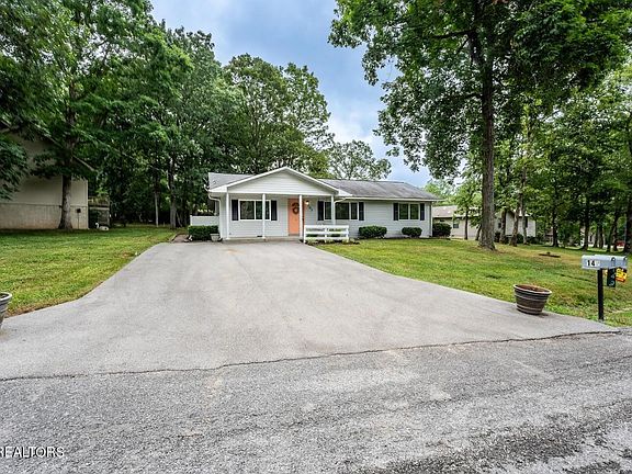 3rd image of 143 Fairhaven Dr