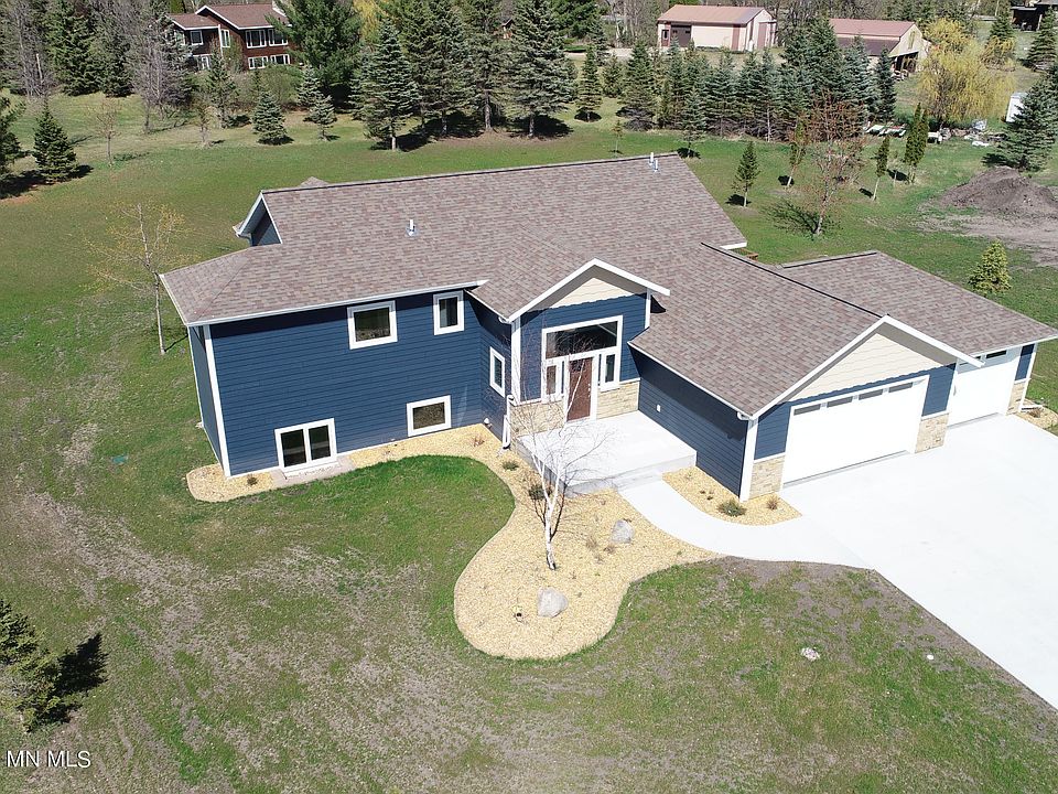 1st image of 770 Lake Forest Cir