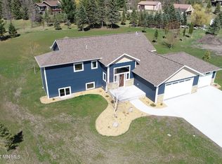 770 Lake Forest Cir, Detroit Lakes, MN 56501
