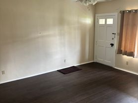 342 Forest Grove Rd, Coraopolis, PA