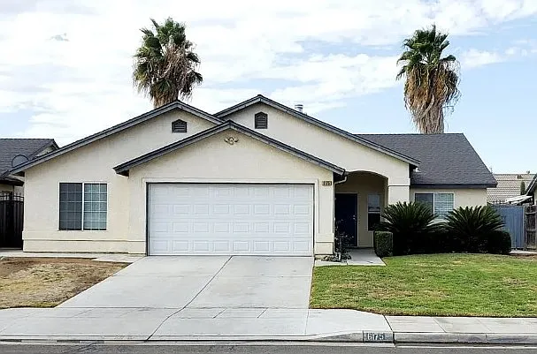 5 bed, 2.5 bath, 1990 sqft, $2,500 — Photo 1
