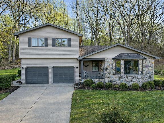 3rd image of N7024 Oakwood ROAD