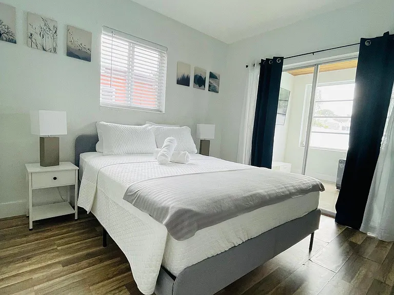 7904 Miramar Pkwy — Photo 28