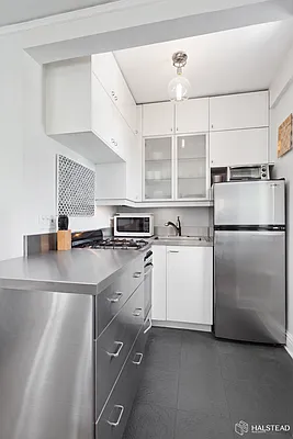 Rented by Halstead Real Estate | media 11