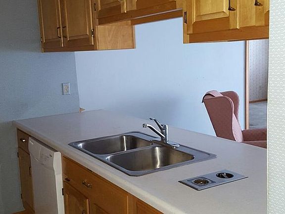 5th image of 4630 Pinewood Dr APT 224