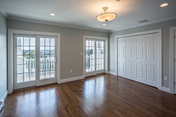 2nd image of 57 Prospect St