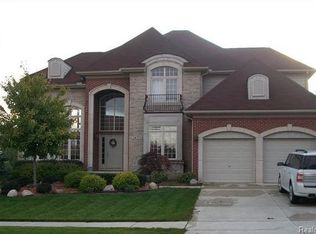 24371 Cavendish Ave W, Novi, MI 48375