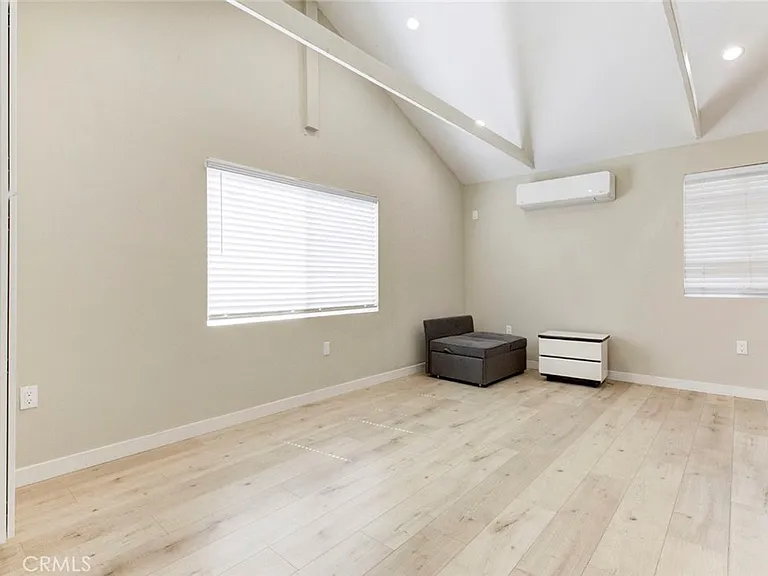 6600 Charlesworth Ave — Photo 3