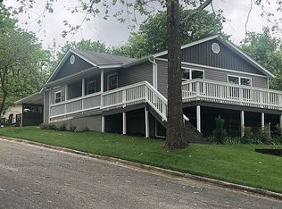 314 W Long St, Branson, MO 65616