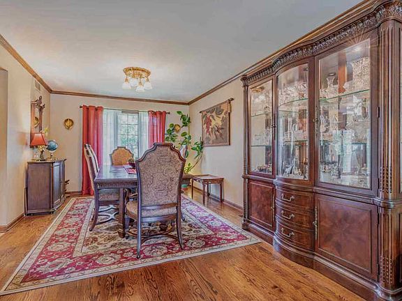 5th image of 6335 167th St