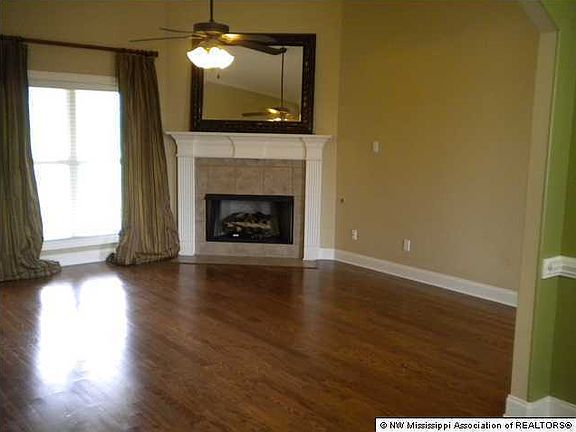 3rd image of 3400 Mountain Ash Dr