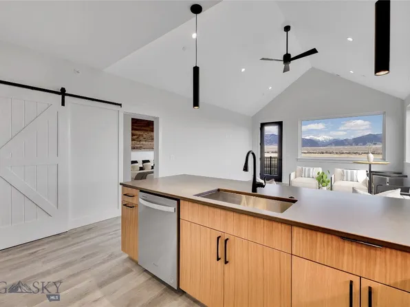 450 Loomis Way #D, Ennis, MT 59729