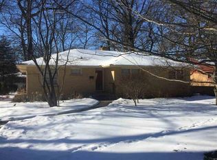 1612 Scottswood Rd, Rockford, IL 61107