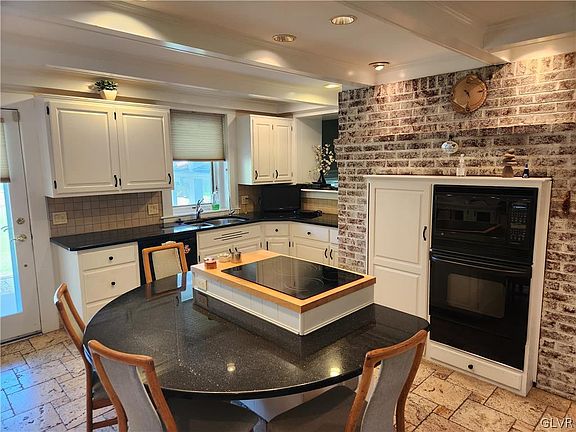 4th image of 3891 Lehigh Dr