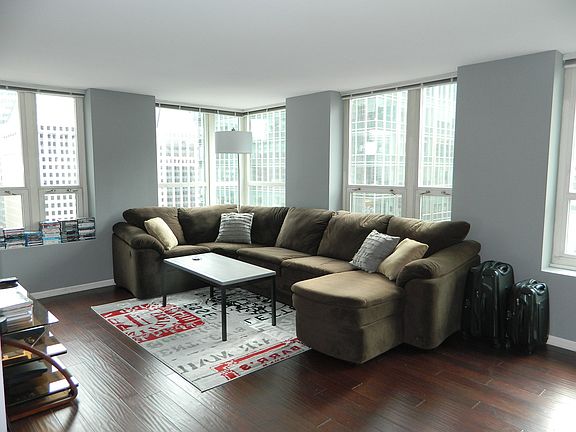 4th image of 345 N La Salle Dr APT 2208