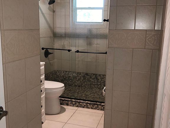 5th image of 29252 Coconut Palm Dr